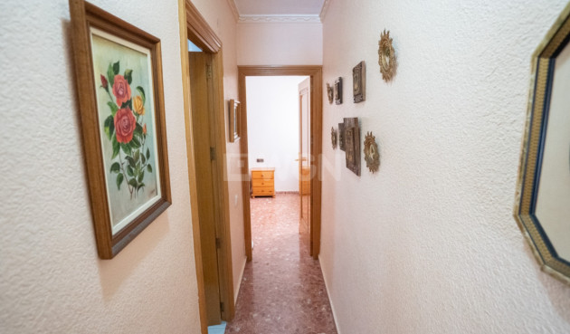 Resale - Apartment / flat - Torrevieja - Costa Blanca