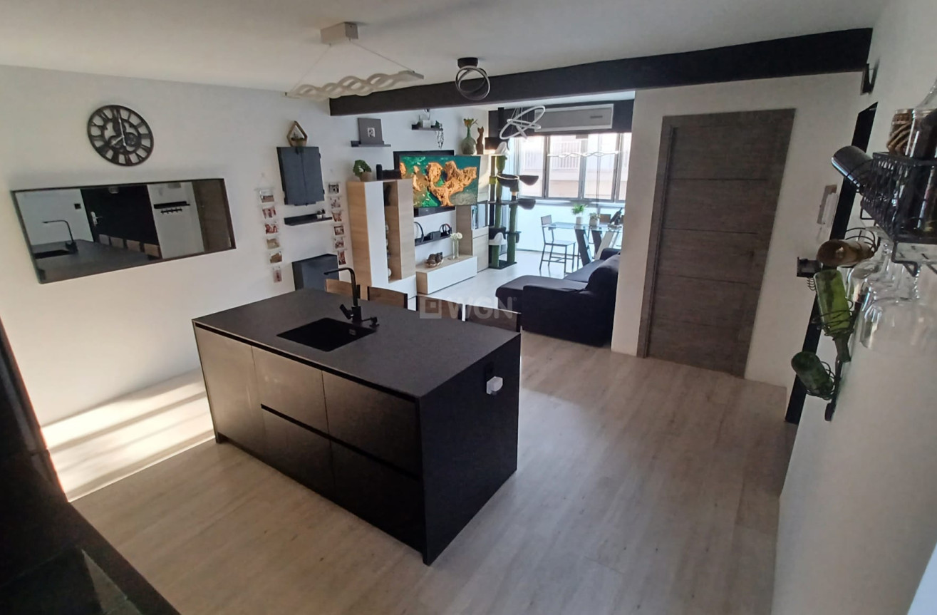 Resale - Apartment / flat - Torre de la Horadada - Costa Blanca