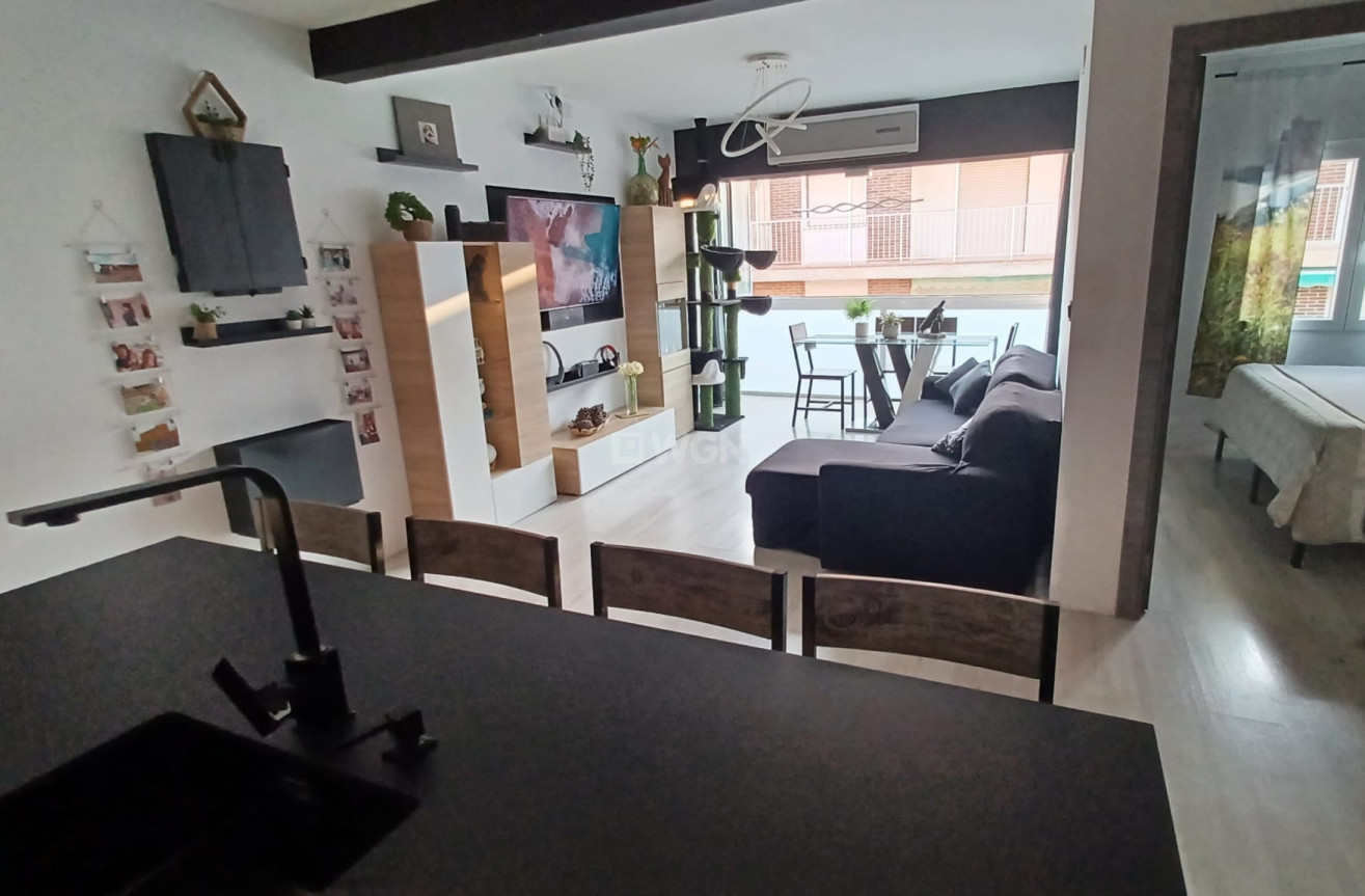 Resale - Apartment / flat - Torre de la Horadada - Costa Blanca