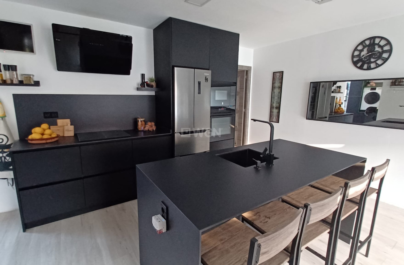 Resale - Apartment / flat - Torre de la Horadada - Costa Blanca