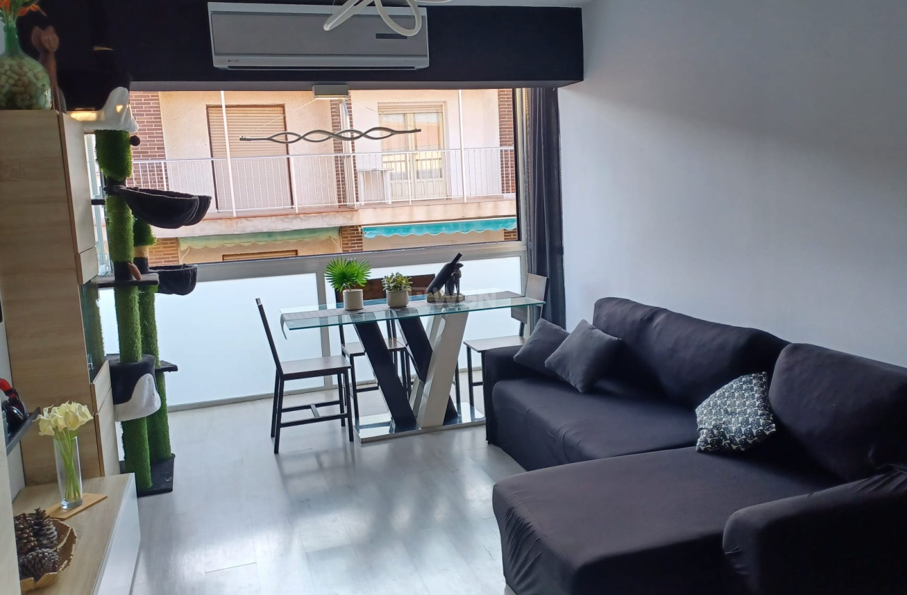 Resale - Apartment / flat - Torre de la Horadada - Costa Blanca