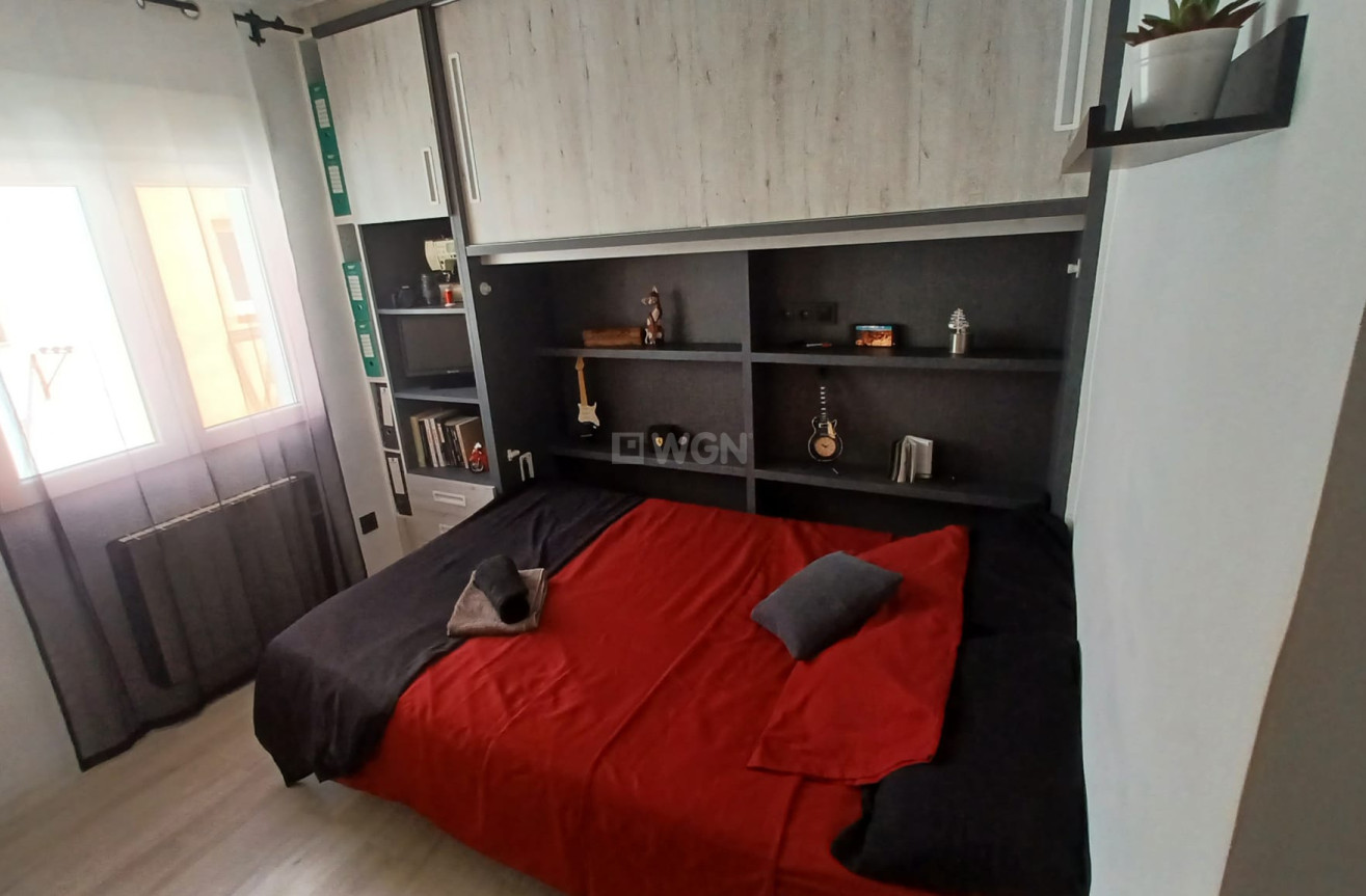 Resale - Apartment / flat - Torre de la Horadada - Costa Blanca