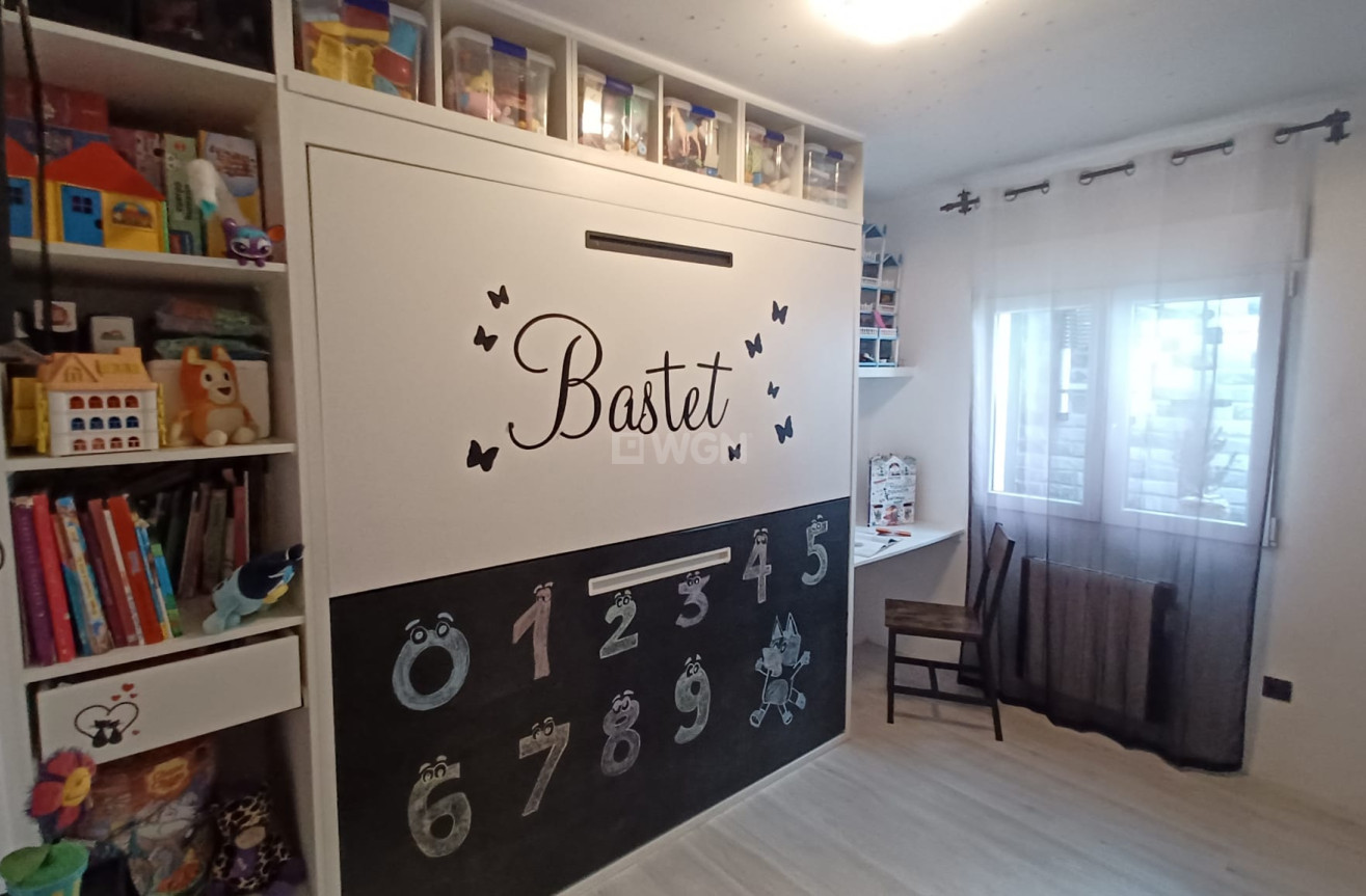 Resale - Apartment / flat - Torre de la Horadada - Costa Blanca