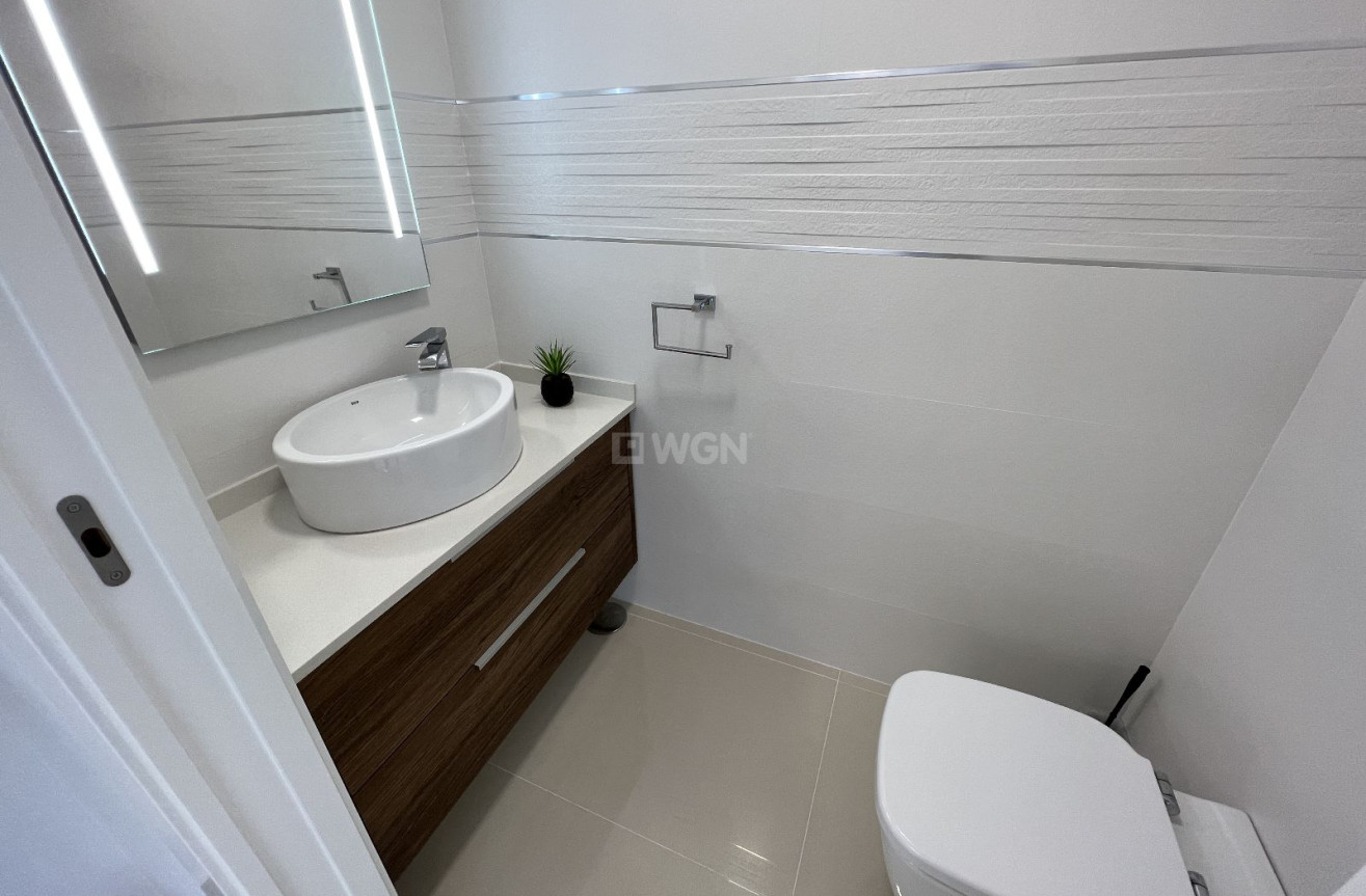 Resale - Villa - San Miguel de Salinas - Inland