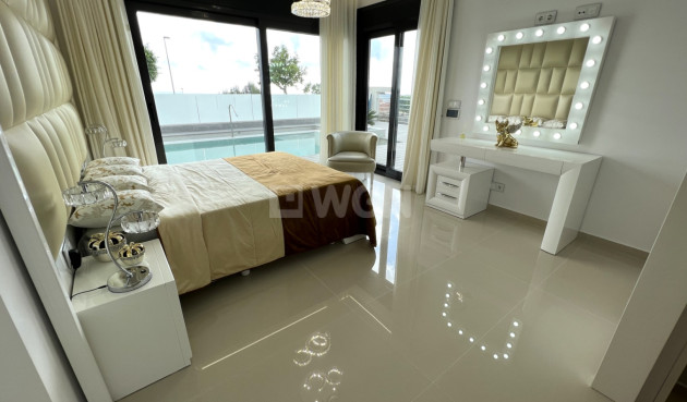 Resale - Villa - San Miguel de Salinas - Inland