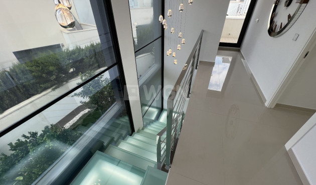 Resale - Villa - San Miguel de Salinas - Inland