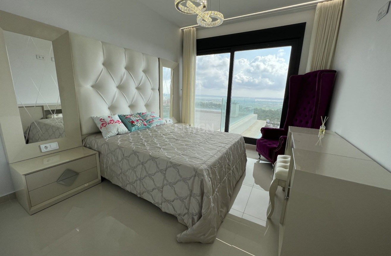 Resale - Villa - San Miguel de Salinas - Inland