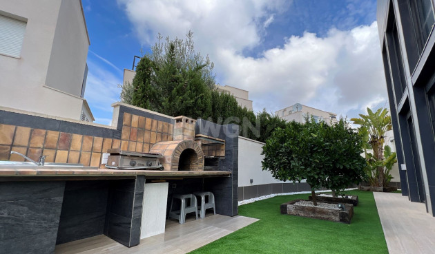 Resale - Villa - San Miguel de Salinas - Inland