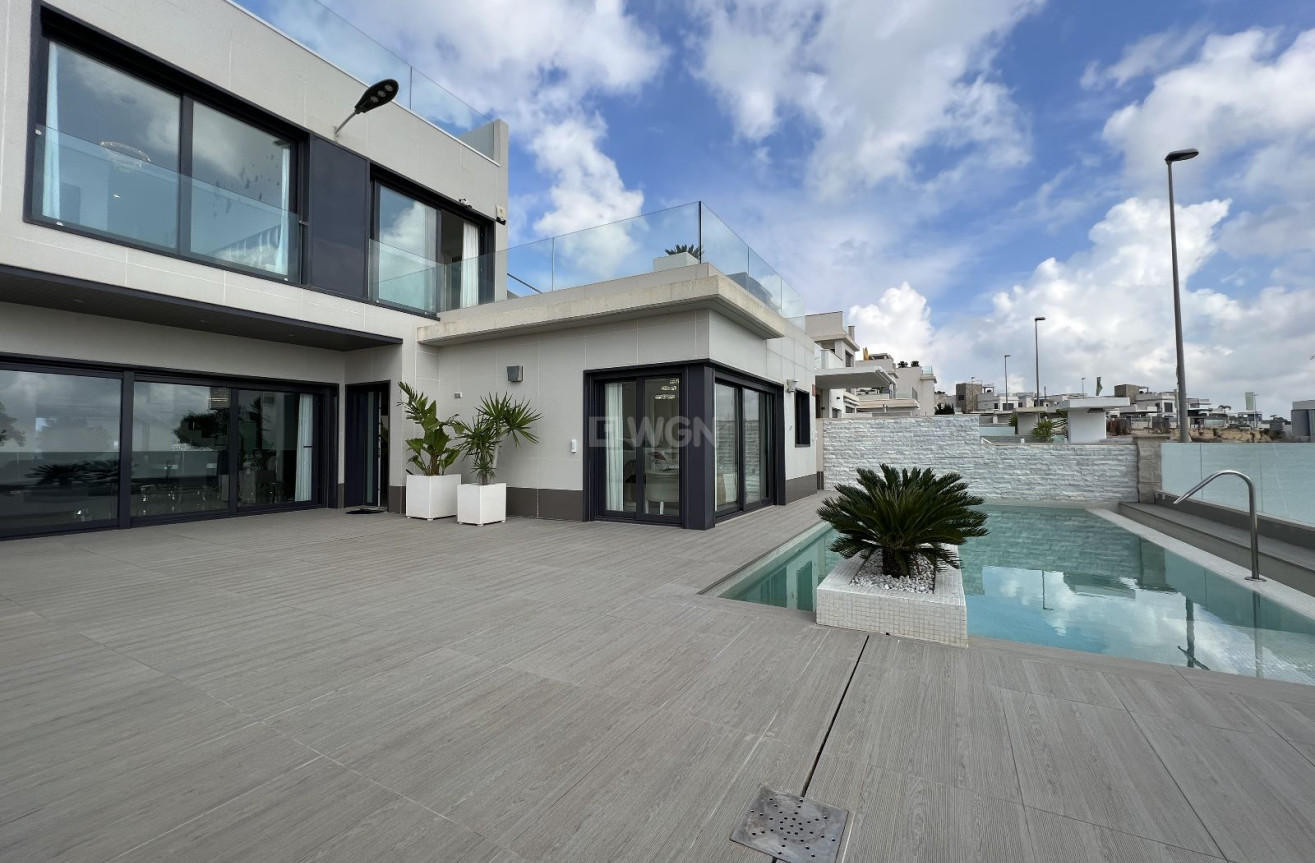 Resale - Villa - San Miguel de Salinas - Inland