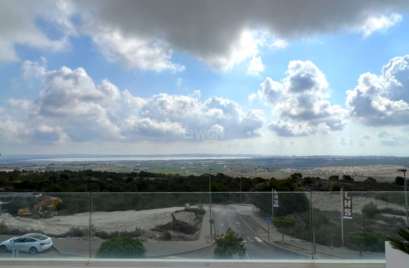 Resale - Villa - San Miguel de Salinas - Inland