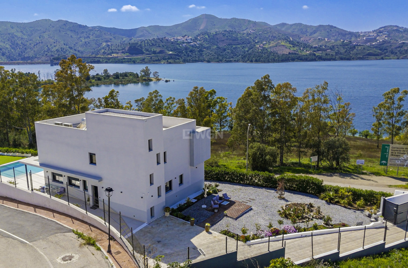 Resale - Villa - Vinuela - Inland