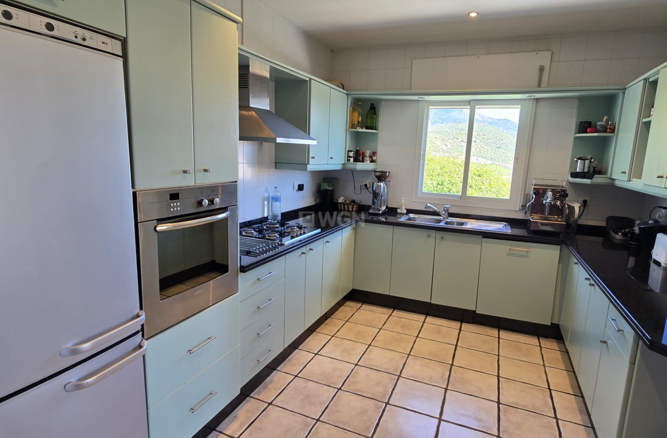 Resale - Villa - Vinuela - Inland