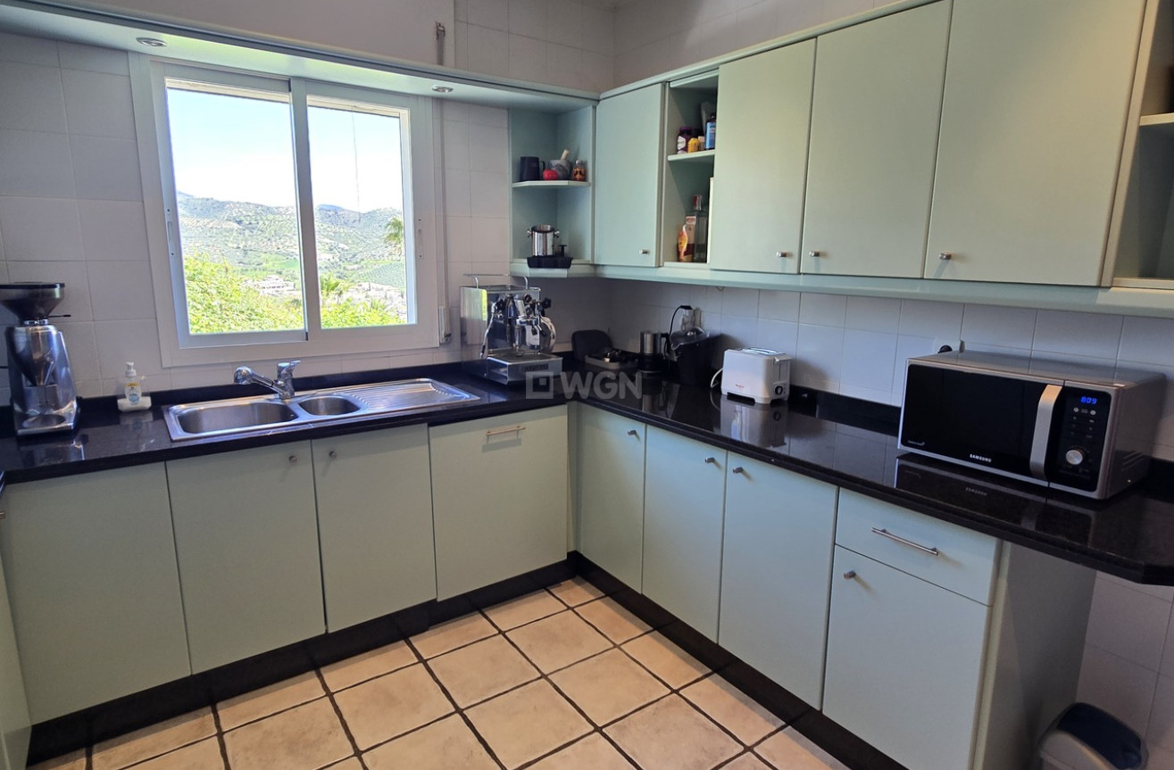 Resale - Villa - Vinuela - Inland