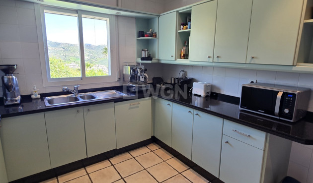 Resale - Villa - Vinuela - Inland