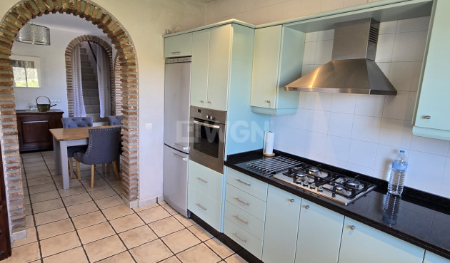 Resale - Villa - Vinuela - Inland