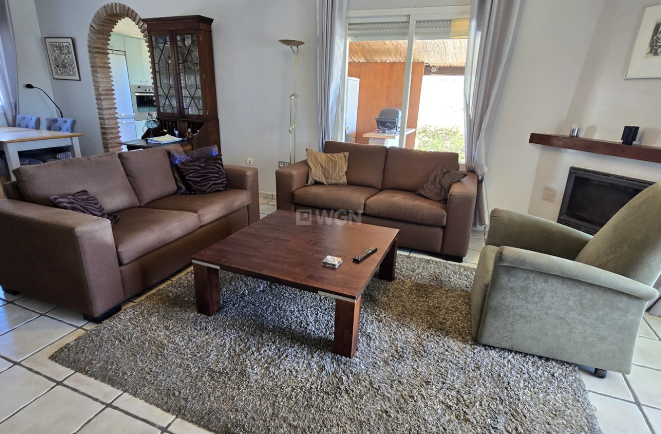 Resale - Villa - Vinuela - Inland
