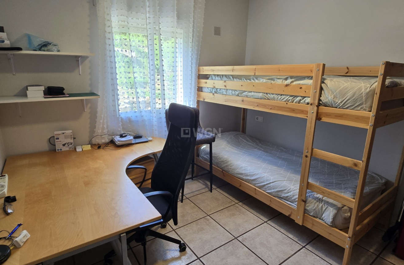 Resale - Villa - Vinuela - Inland