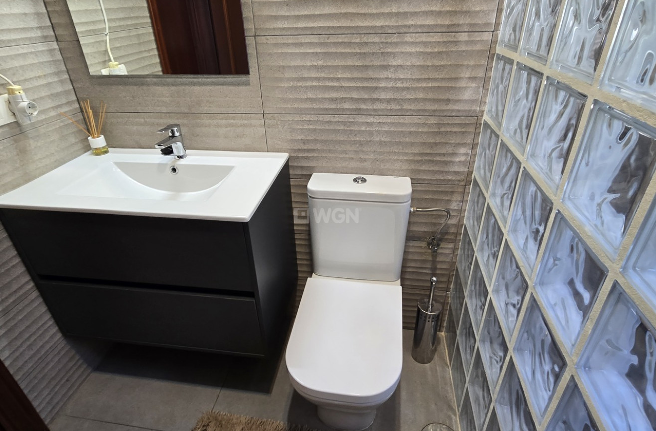 Resale - Villa - Vinuela - Inland