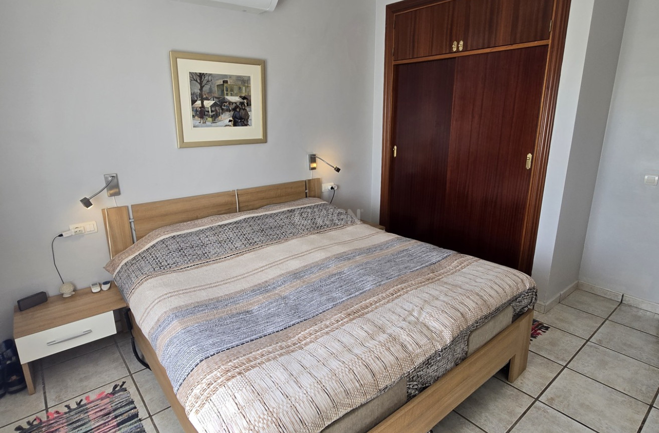 Resale - Villa - Vinuela - Inland