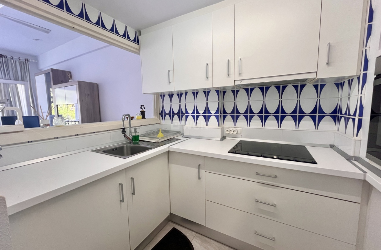 Resale - Apartment / flat - La Zenia - Costa Blanca