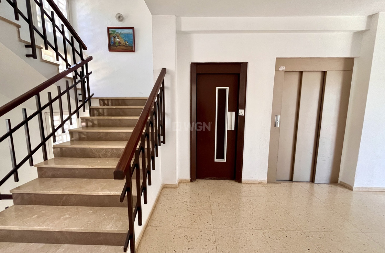 Resale - Apartment / flat - La Zenia - Costa Blanca