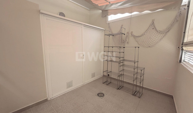 Resale - Apartment / flat - Torrevieja - La Mata Pueblo