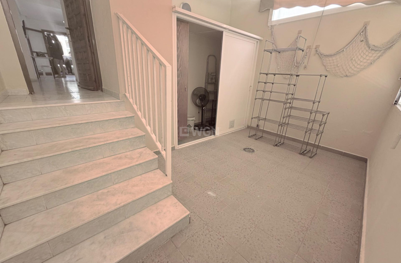 Resale - Apartment / flat - Torrevieja - La Mata Pueblo