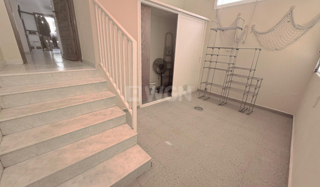 Resale - Apartment / flat - Torrevieja - La Mata Pueblo