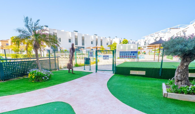 Resale - Apartment / flat - Pilar de la Horadada - Mil Palmeras