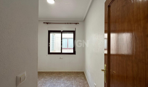 Resale - Apartment / flat - Orihuela Costa - Campoamor