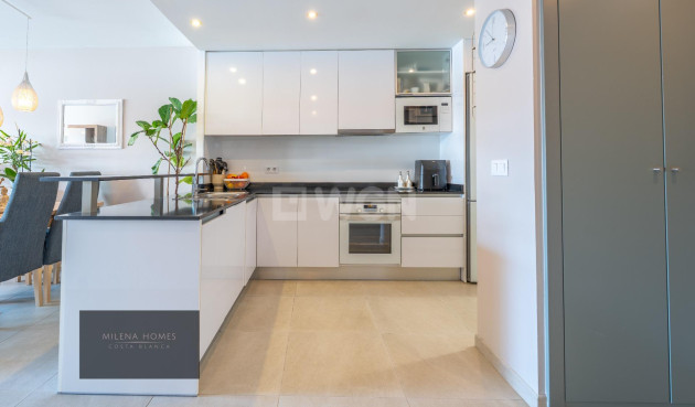 Resale - Apartment / flat - Orihuela Costa - La Zenia