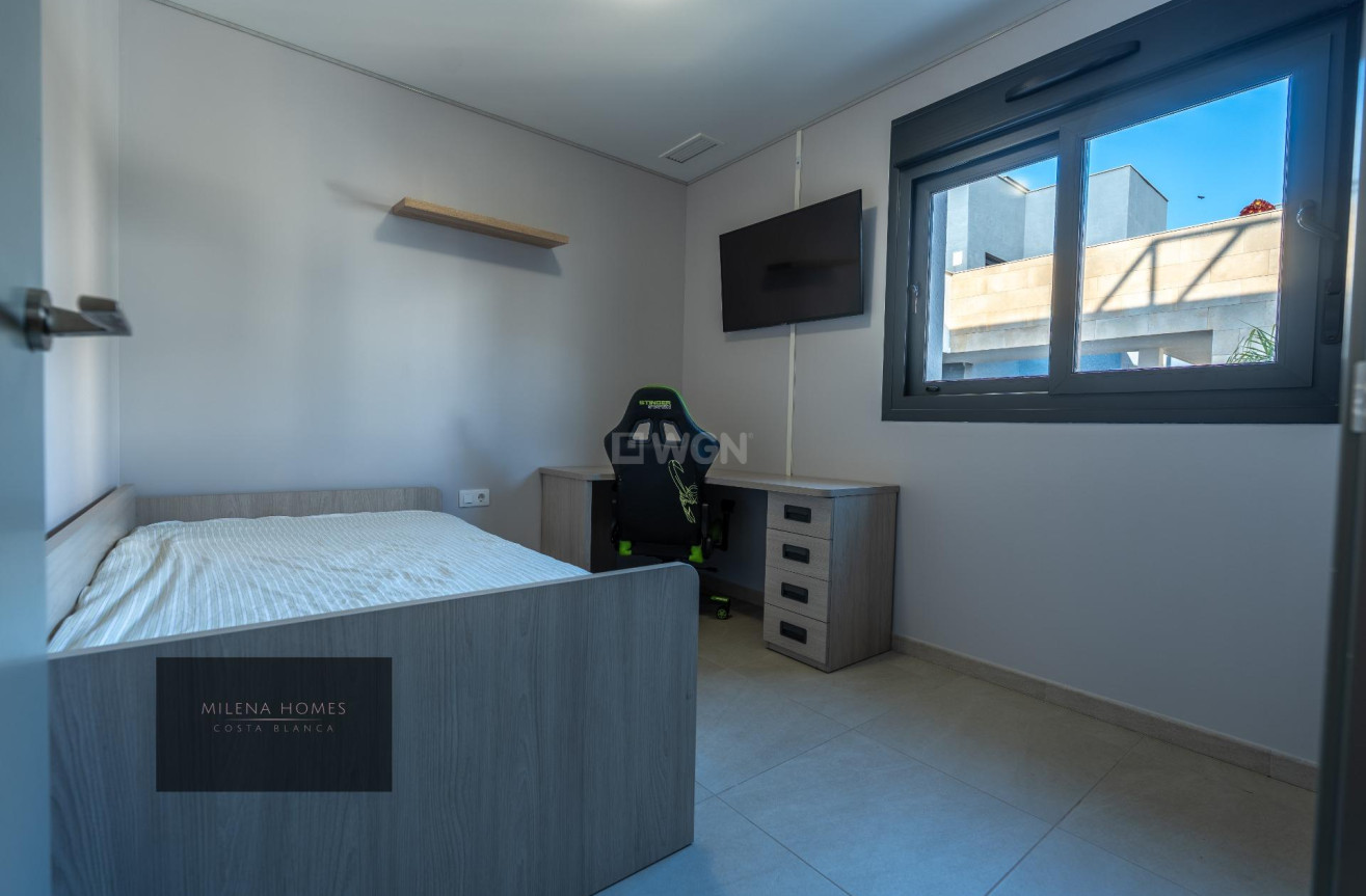 Resale - Apartment / flat - Orihuela Costa - La Zenia