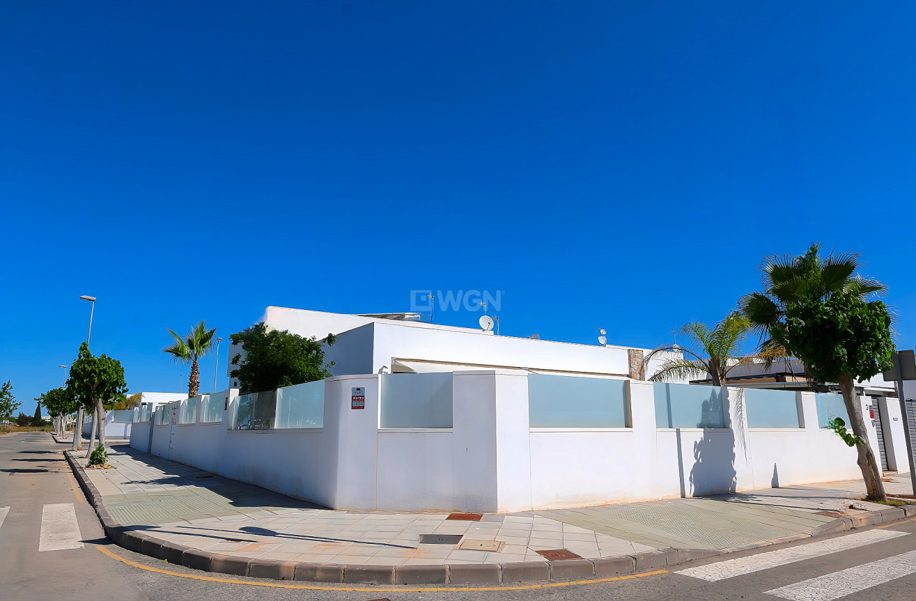 Resale - Villa - Pilar de la Horadada - Costa Blanca