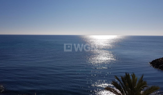 Resale - Apartment / flat - Torrevieja - Las Piscinas Naturales