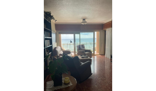 Resale - Apartment / flat - Torrevieja - Las Piscinas Naturales