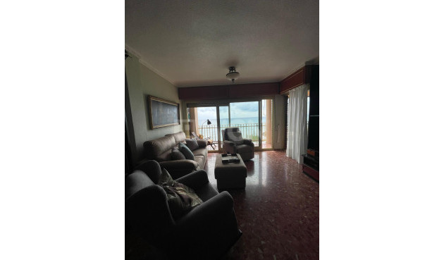 Resale - Apartment / flat - Torrevieja - Las Piscinas Naturales