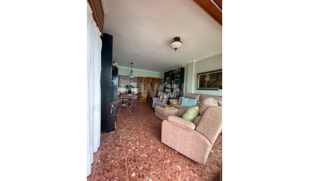 Resale - Apartment / flat - Torrevieja - Las Piscinas Naturales