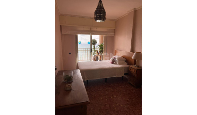 Resale - Apartment / flat - Torrevieja - Las Piscinas Naturales