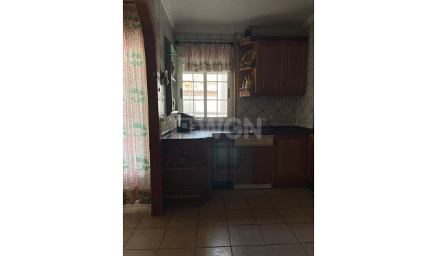 Resale - Apartment / flat - Torrevieja - Las Piscinas Naturales