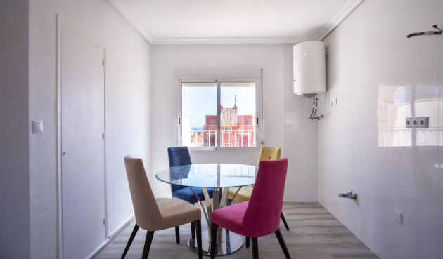 Odsprzedaż - Mieszkanie w bloku - Pilar de la Horadada - Costa Blanca