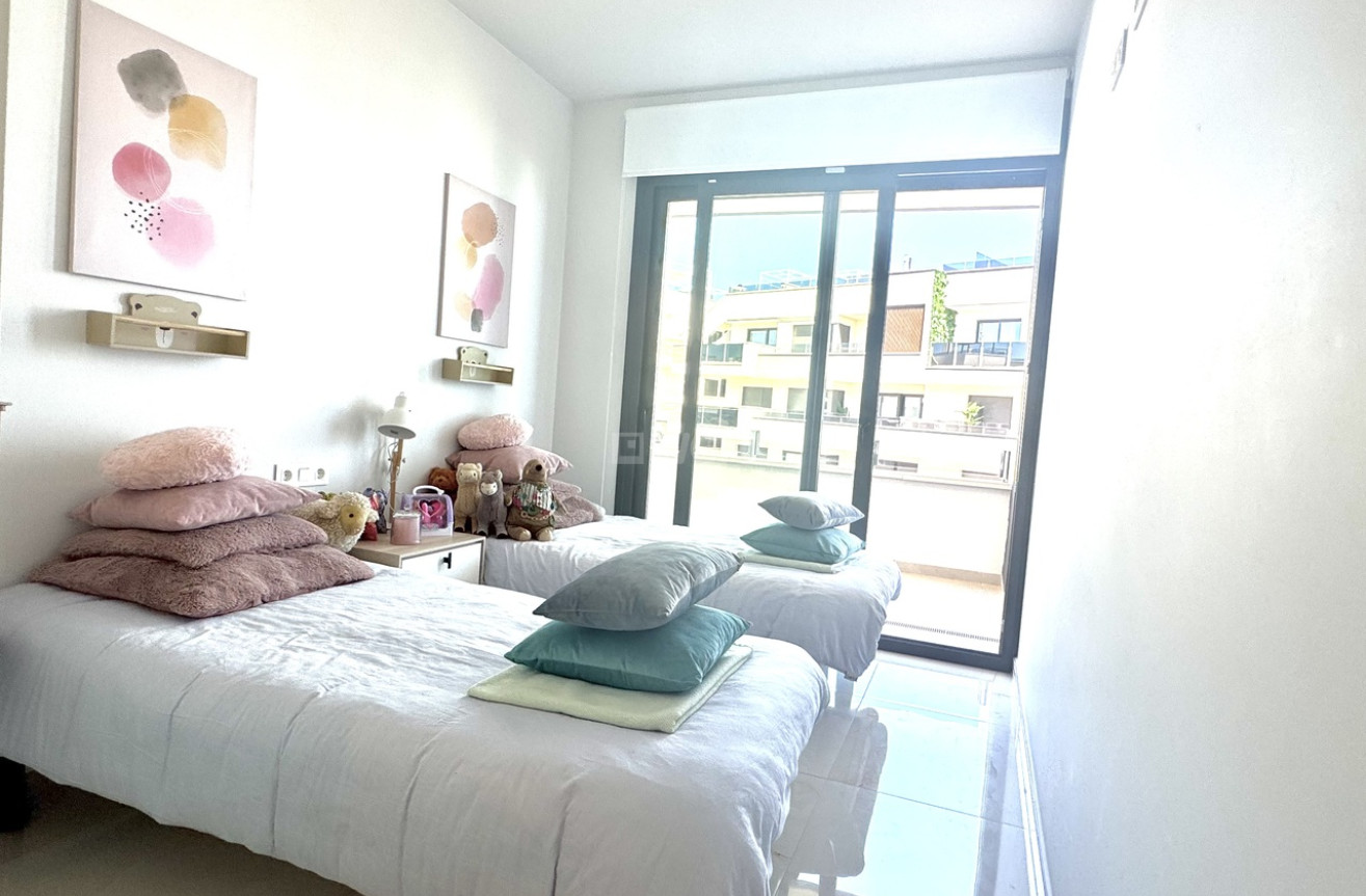 Reventa - Apartamento / piso - Playa Flamenca - Costa Blanca