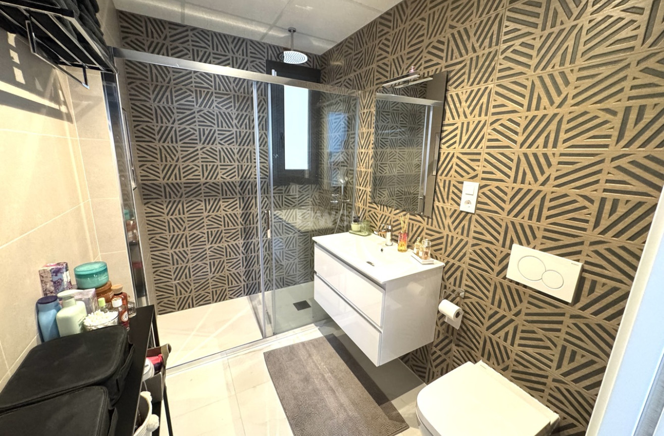 Reventa - Apartamento / piso - Playa Flamenca - Costa Blanca