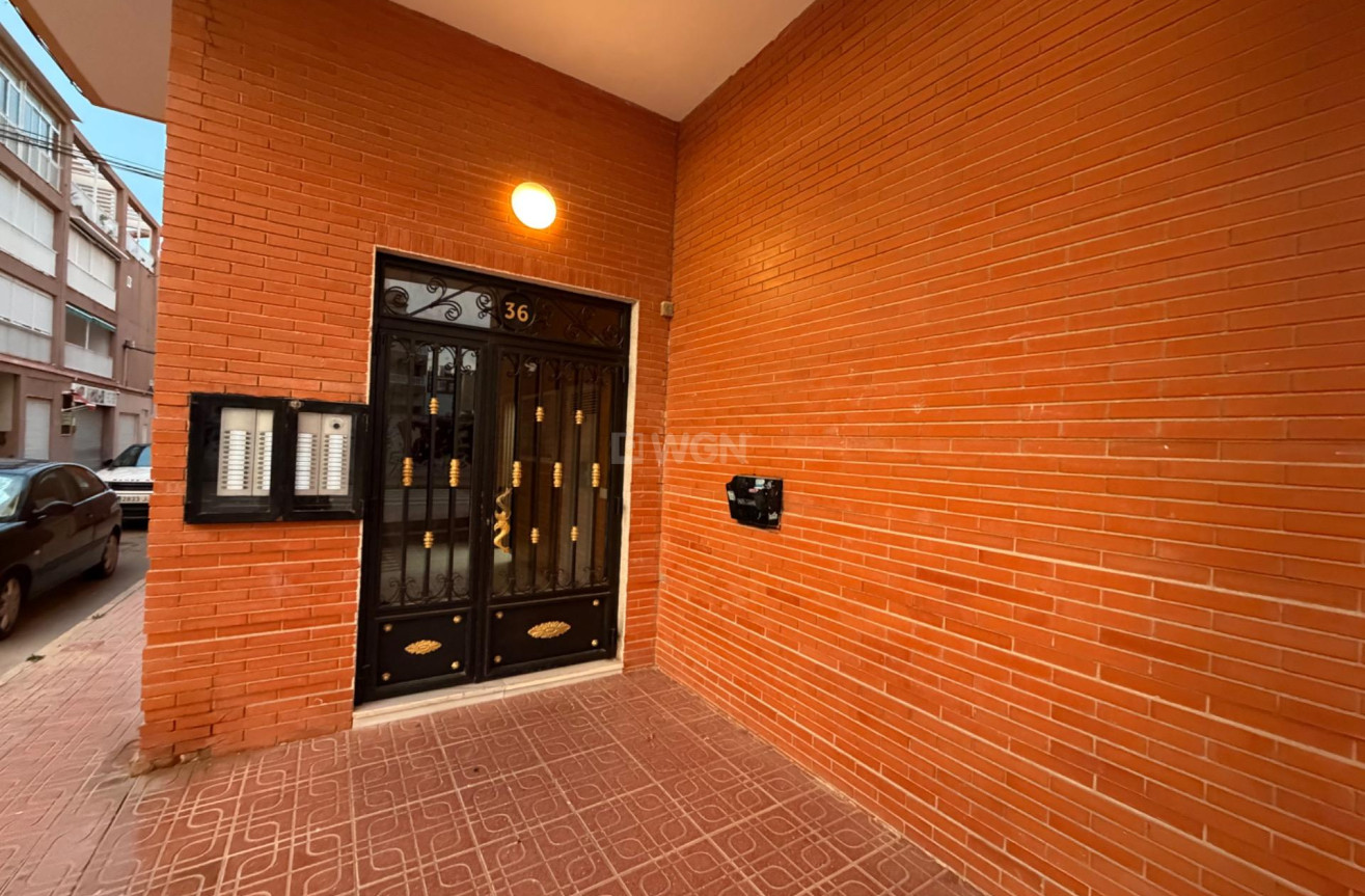 Reventa - Apartamento / piso - Torrevieja - La Mata Pueblo