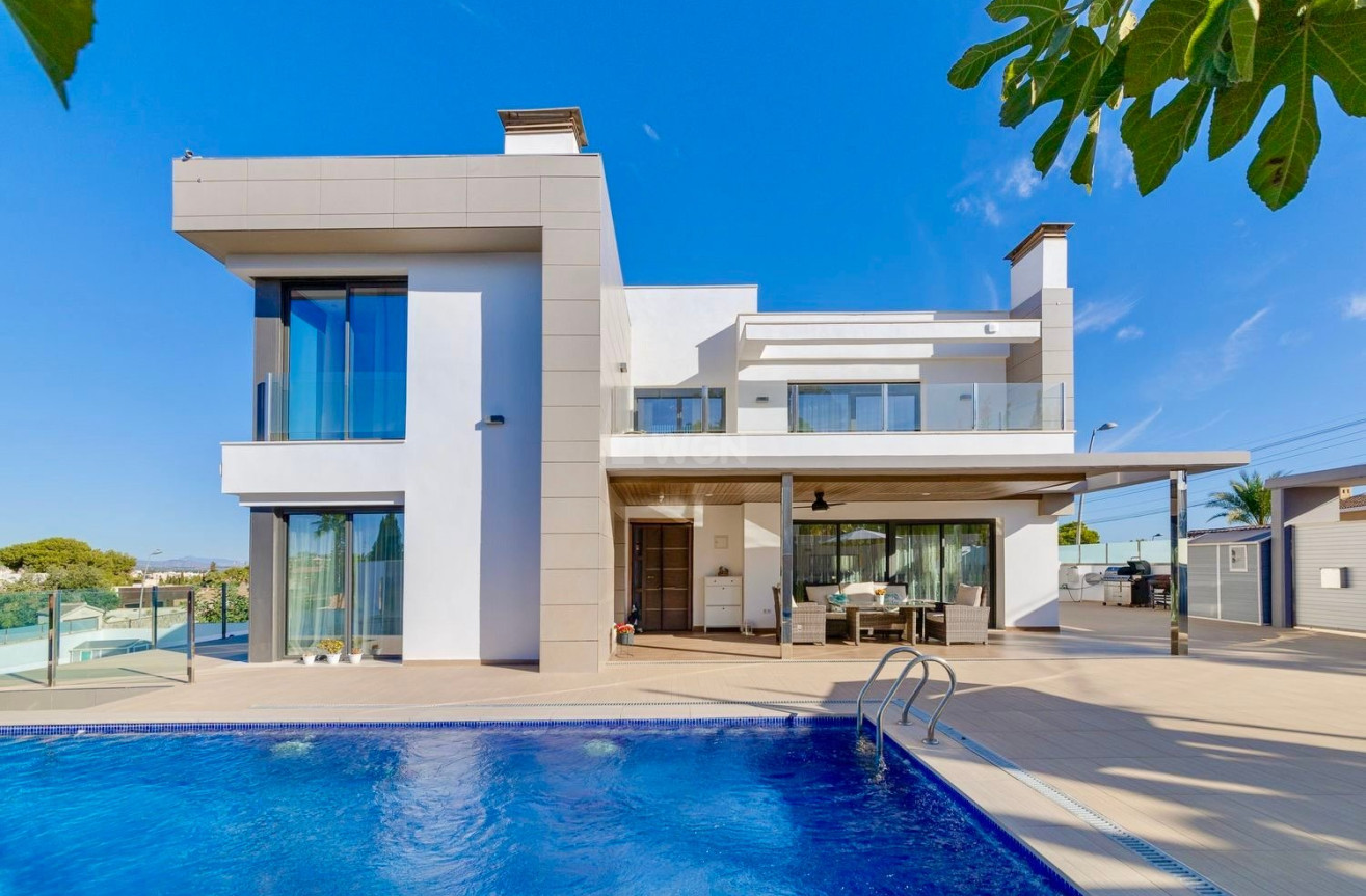 Reventa - Villa - Torrevieja - Costa Blanca