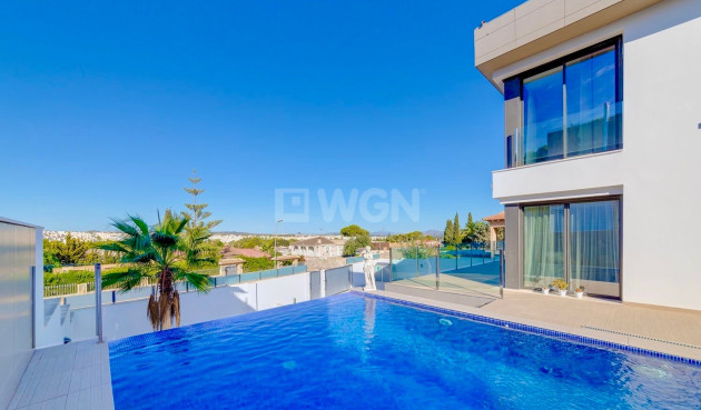 Reventa - Villa - Torrevieja - Costa Blanca