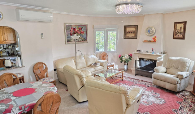 Reventa - Villa - Orihuela Costa - Playa Flamenca