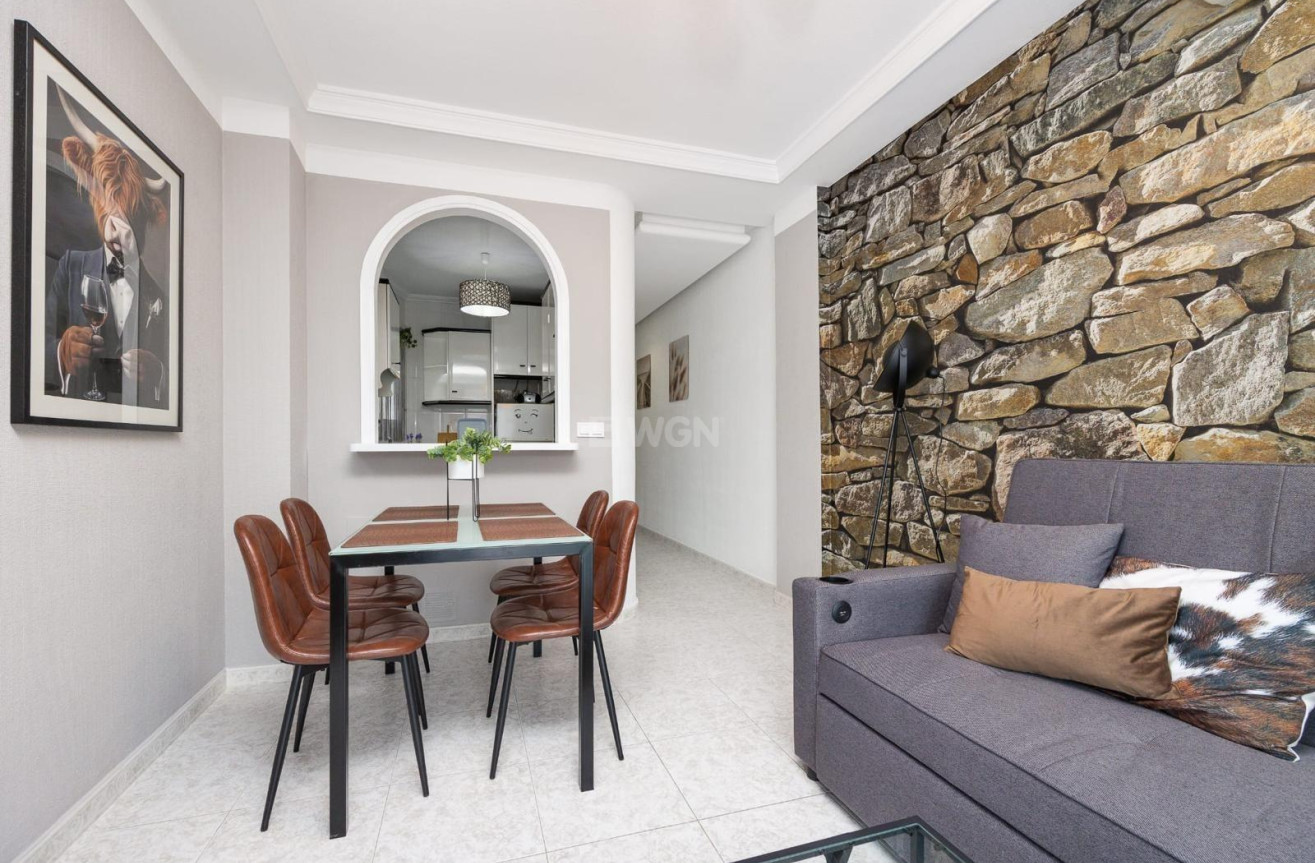 Reventa - Apartamento / piso - Torrevieja - Estacion De Autobuses