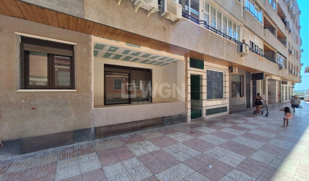 Reventa - Apartamento / piso - Torrevieja - Acequion