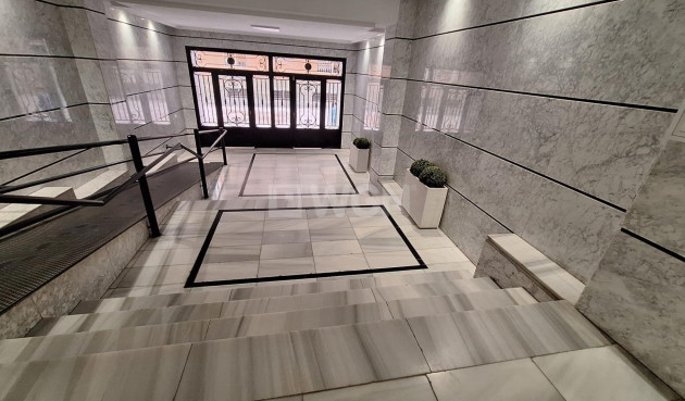 Reventa - Apartamento / piso - Torrevieja - Acequion