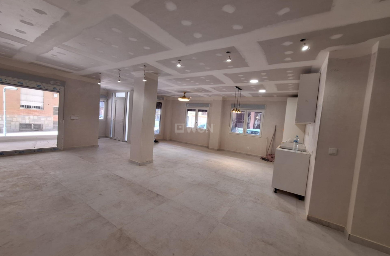 Reventa - Apartamento / piso - Torrevieja - Acequion